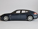 1:18 Welly Platinum Porsche Panamera S 2009 Metallic Blue. Uploaded by Ricardo